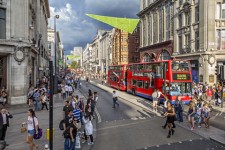 Shopping på Oxford Street är något som lockar svenskarna