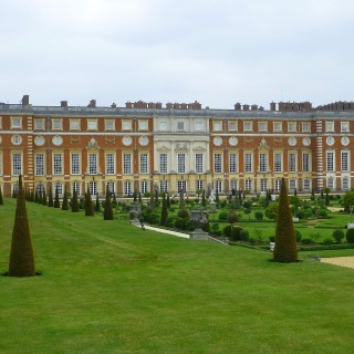 Skattjakt på Hampton Court Palace är en av alla påskaktiviteter